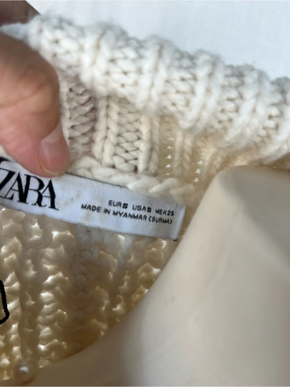 Zara Cream Cable-Knit Cropped Turtleneck Sweater - Picture 5 of 7